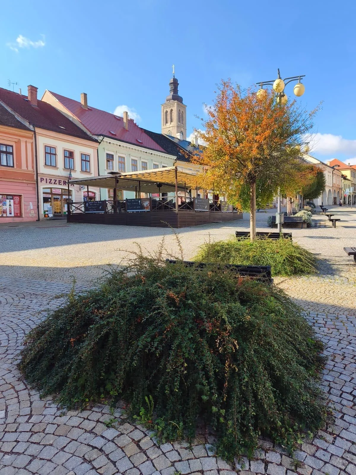 Zahrádka restaurace na Palackého náměstí